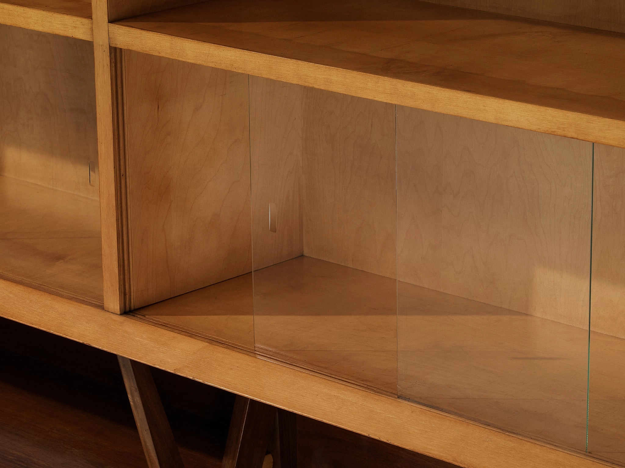 Mid-Century Modern Italian Wall Unit in Maple and Walnut