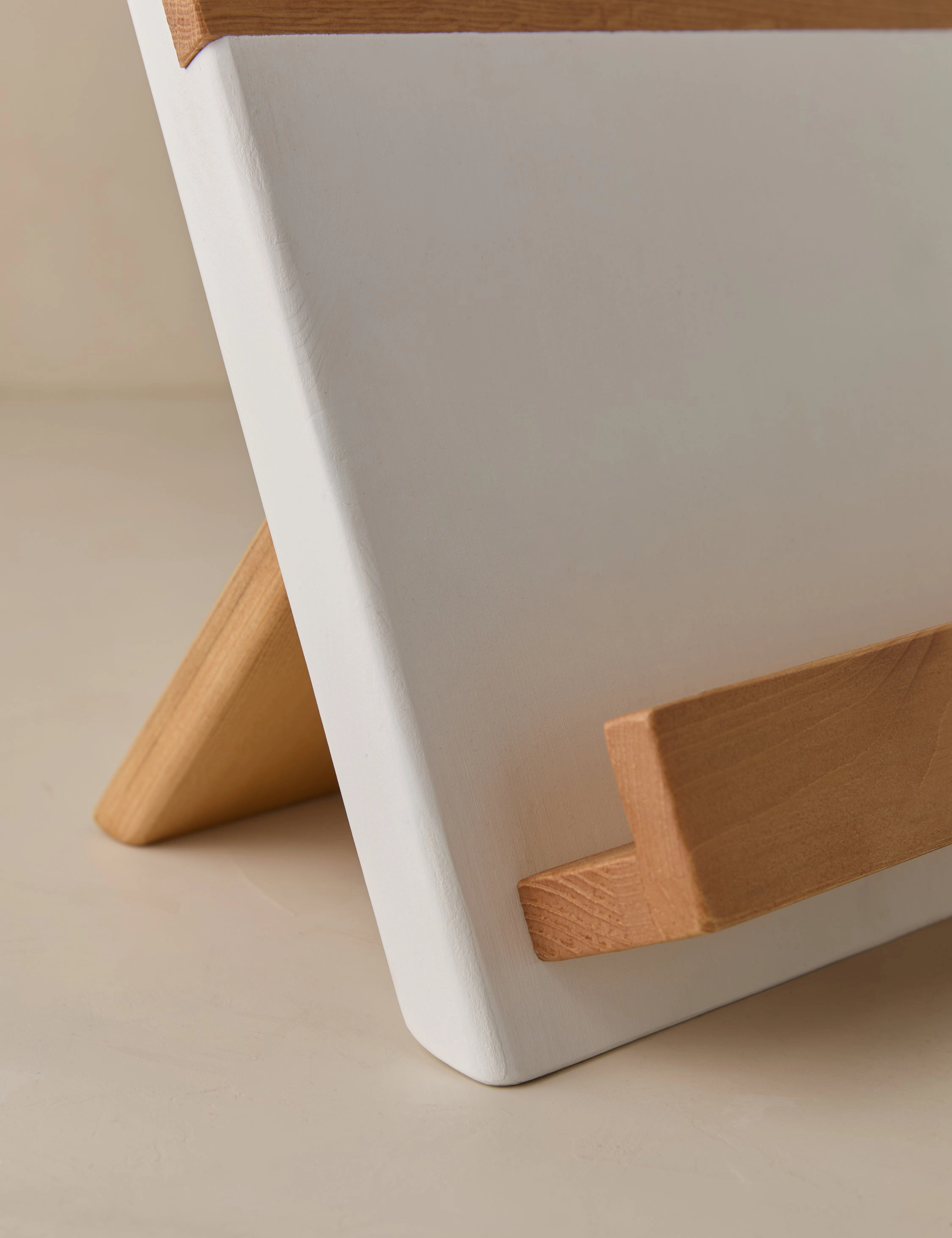 Mod Cookbook Holder by etHOME