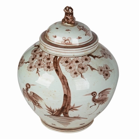 Moka Lion Lid Jar With Pine Crane Motif vase,flower vase,home decoration