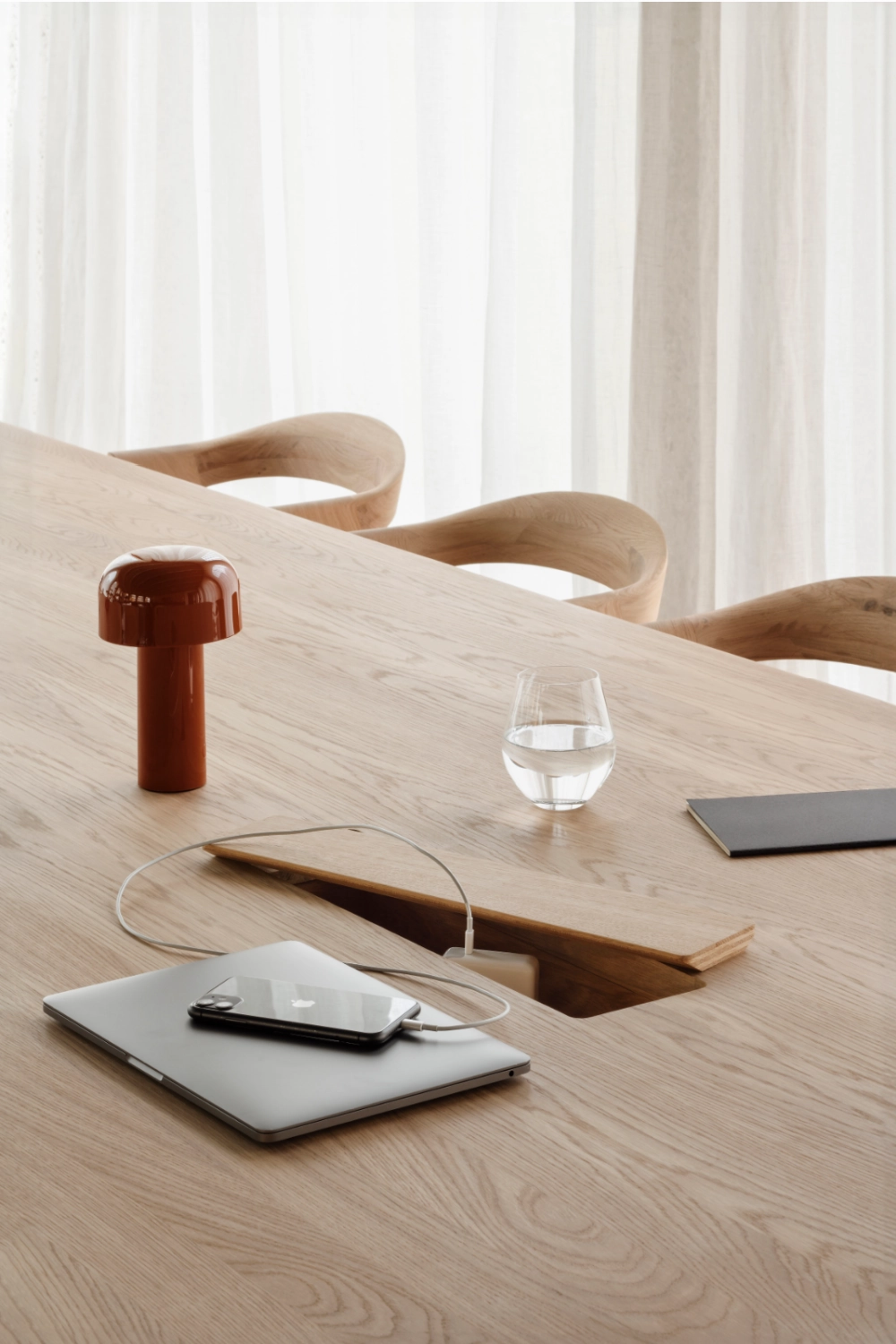 Natural Oak Meeting Table | Ethnicraft Geometric