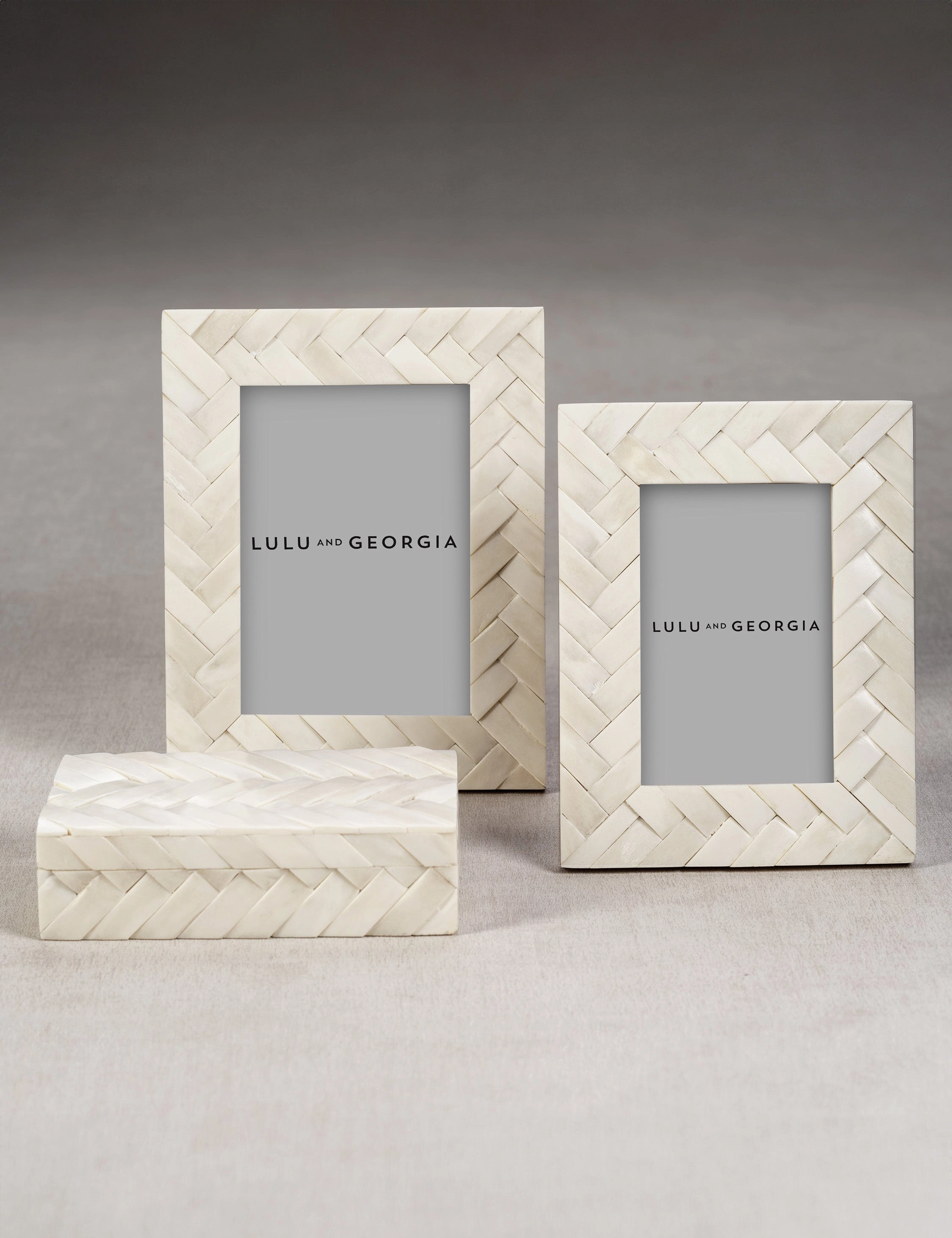 Netta Picture Frame