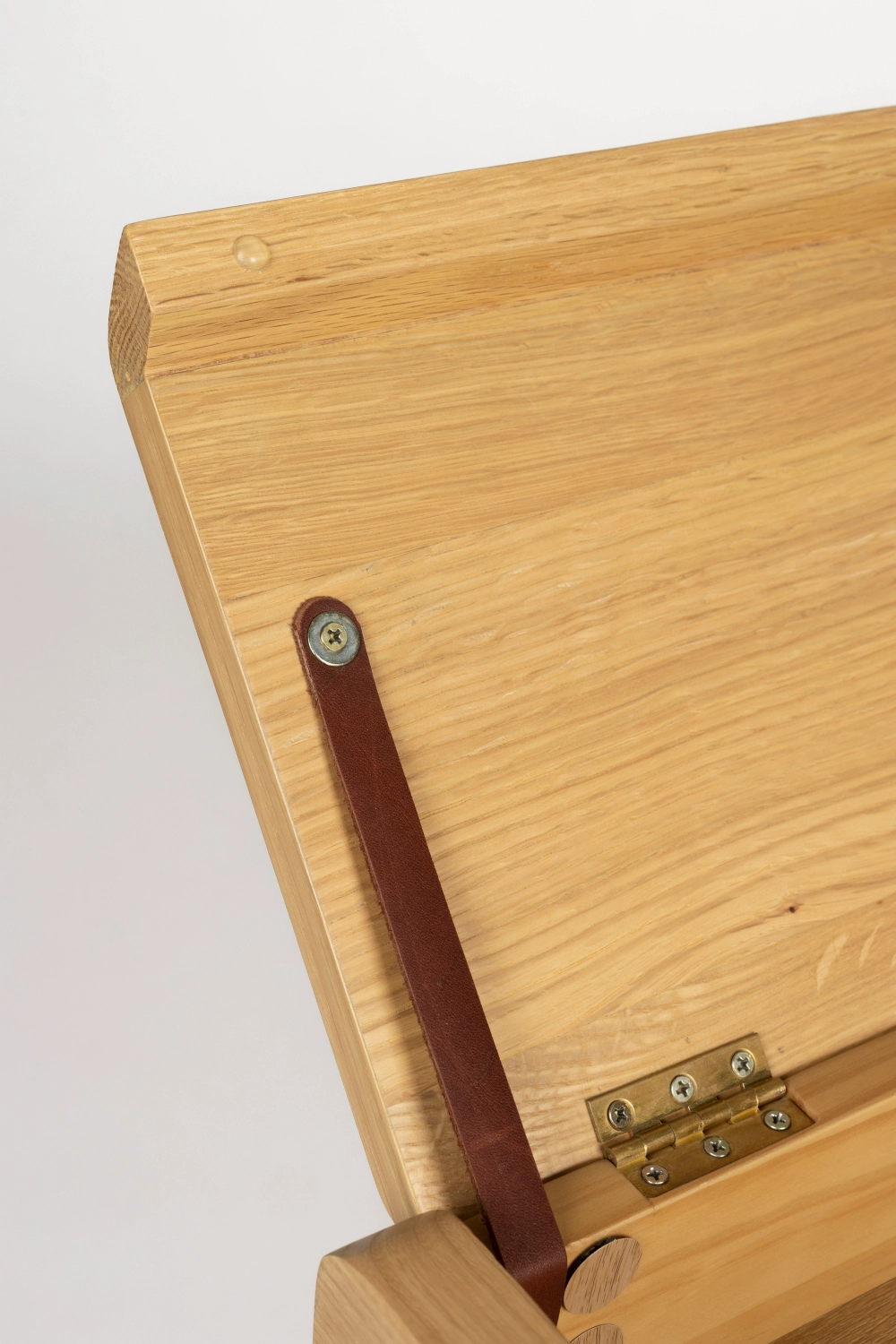 Oak Modern Desk | Zuiver Kaat
