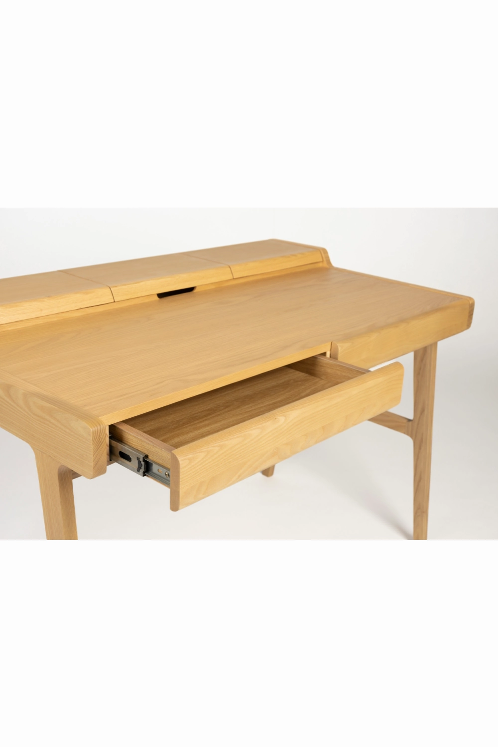 Oak Modern Desk | Zuiver Kaat