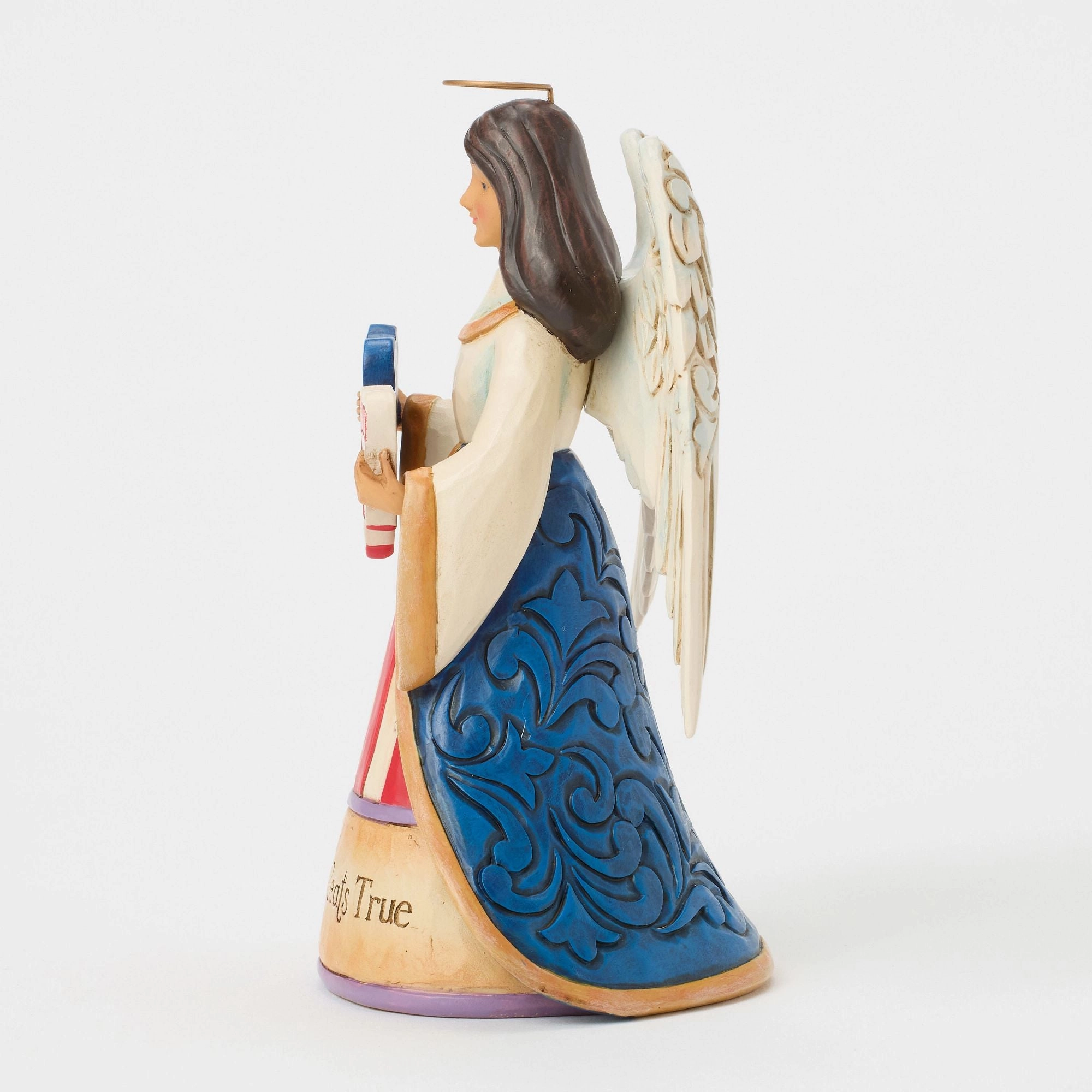 Patriotic Angel with Heart Fig