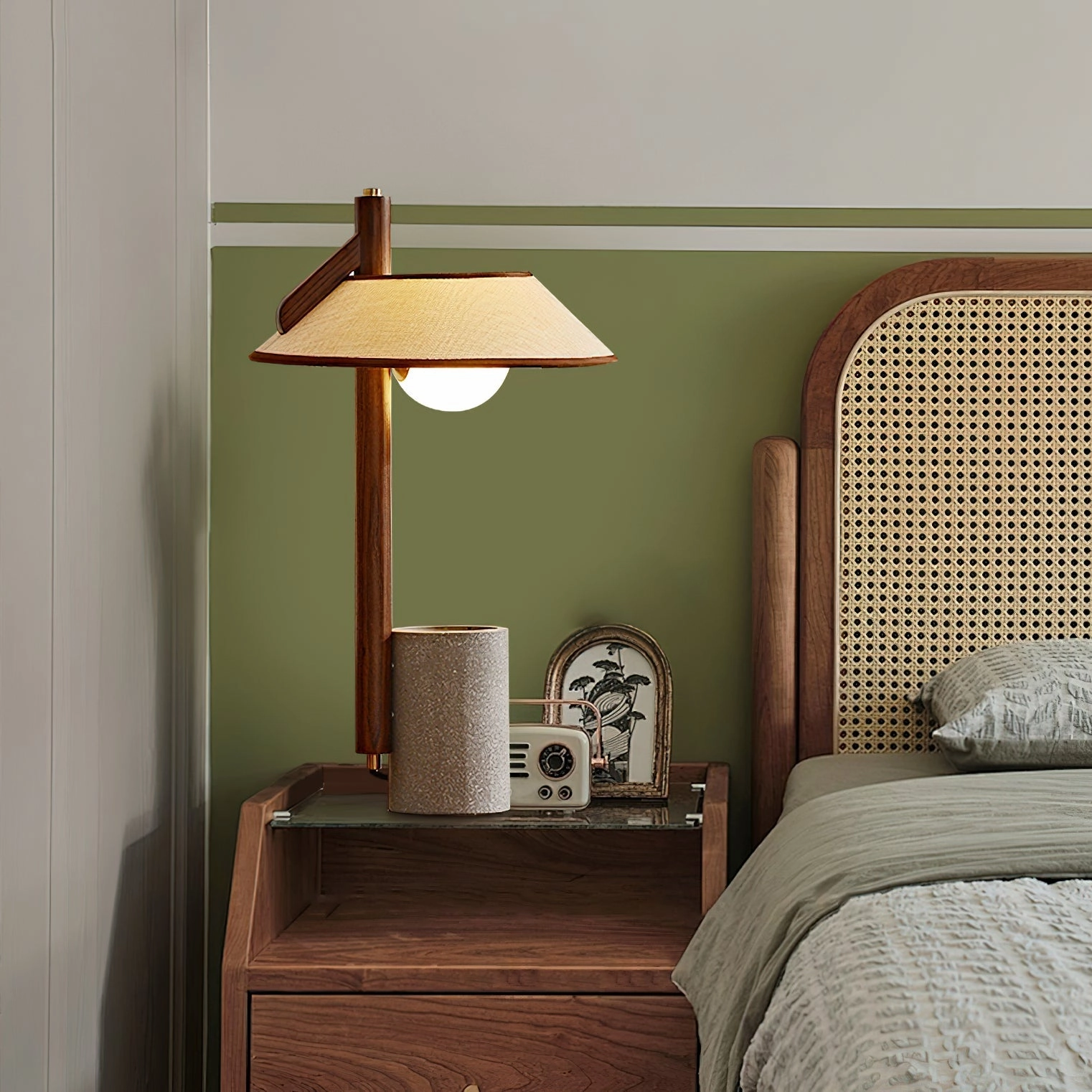Pinnacle Table Lamp
