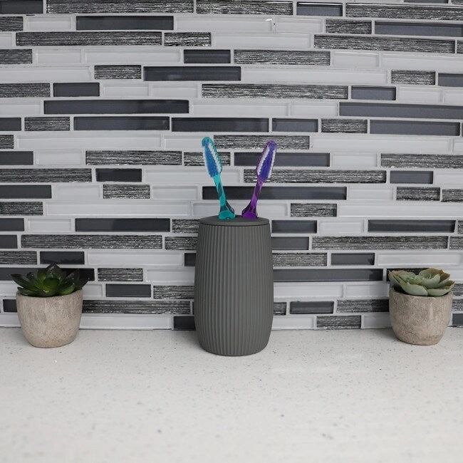 Ribbed Plastic Toothbrush Holder, Grey