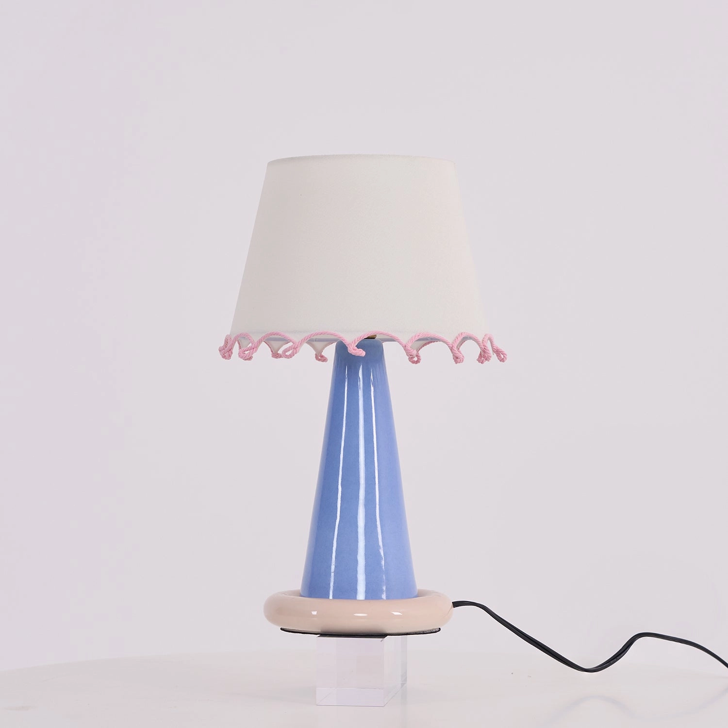 Ribbon Table Lamp
