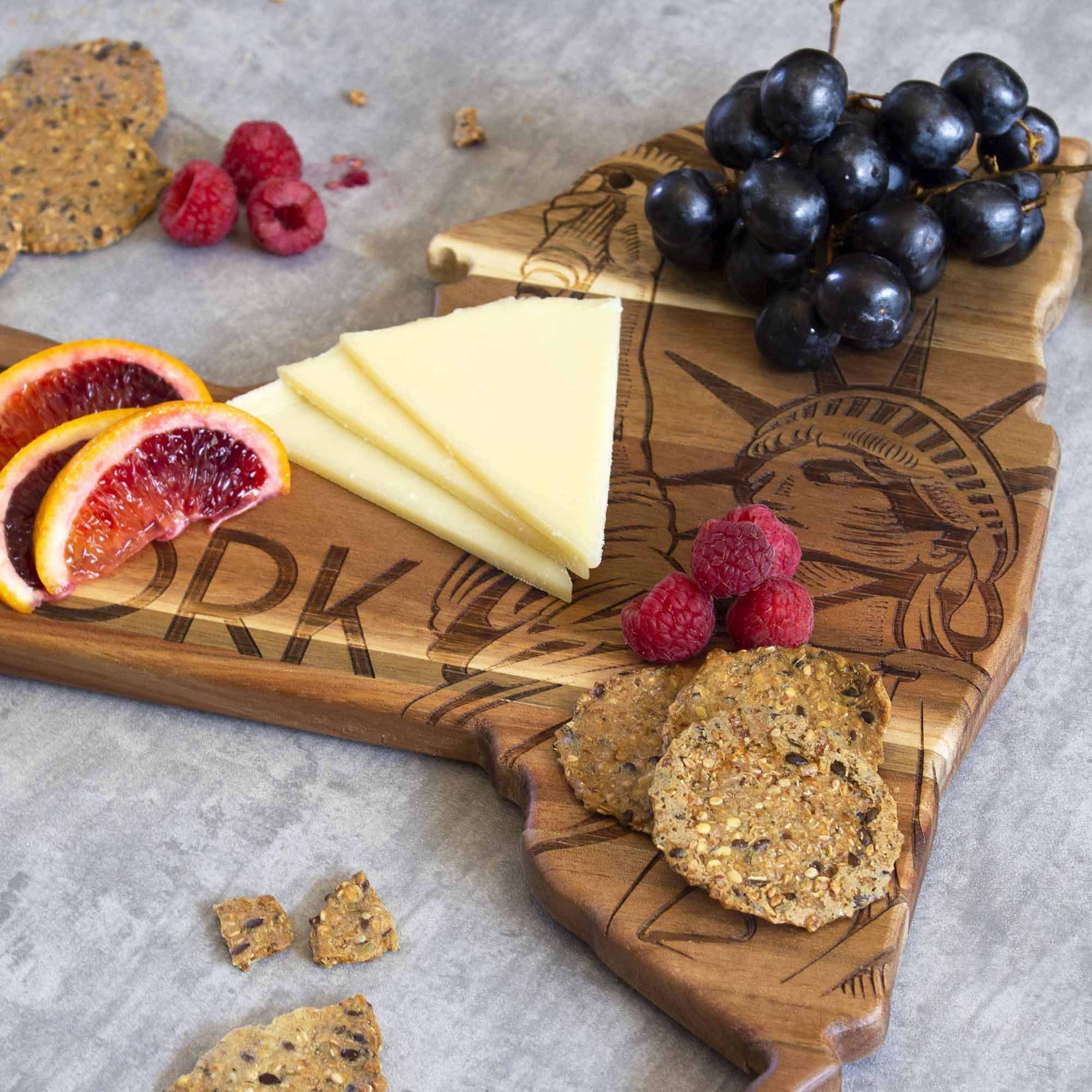 Rock & Branch Origins Series New York Cutting Board