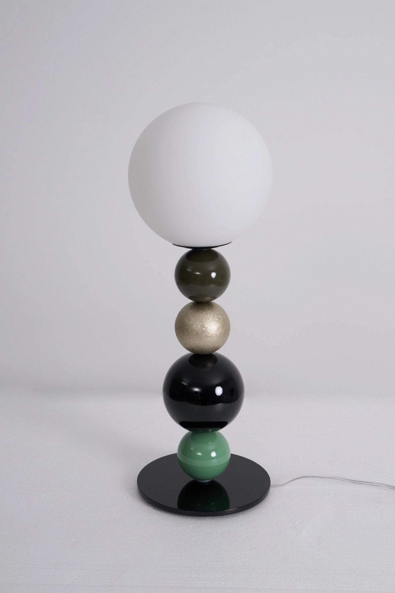 Round Balls Stacking Table Lamp