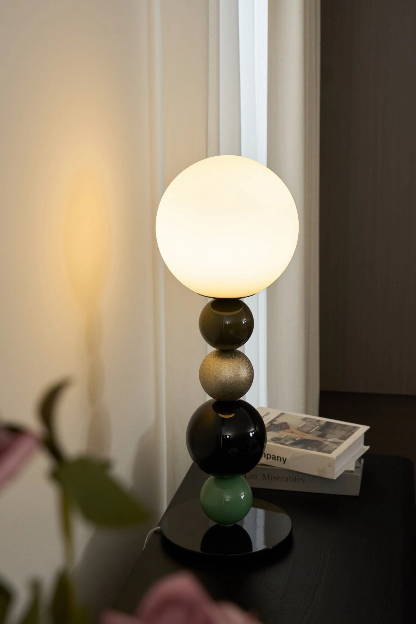 Round Balls Stacking Table Lamp
