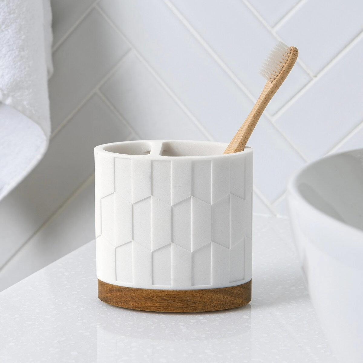 Sarasota Resin with Wood Toothbrush Holder - White/Wood