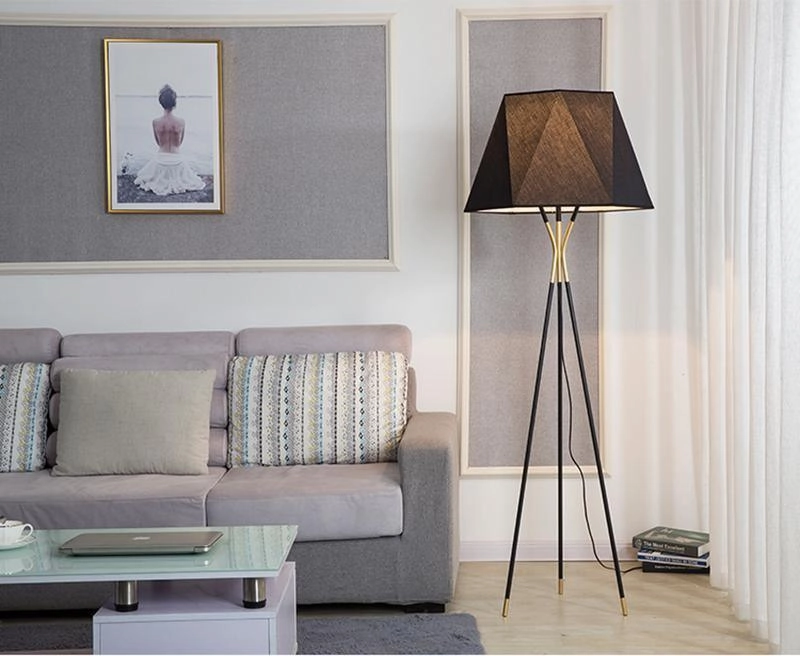 Solitaire Floor Lamp