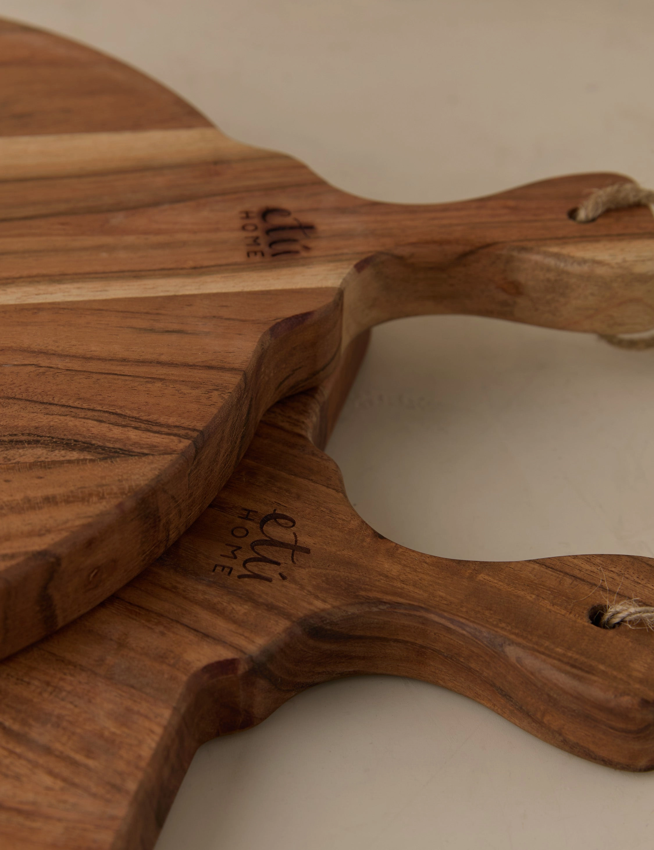 Spanish Cutting Boards (Set of 2) by etHOME