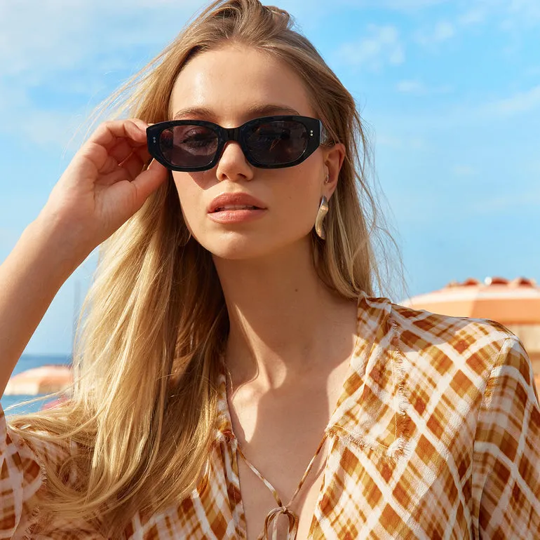 Status Anxiety Luna Black Sunglasses_Status-Anxiety