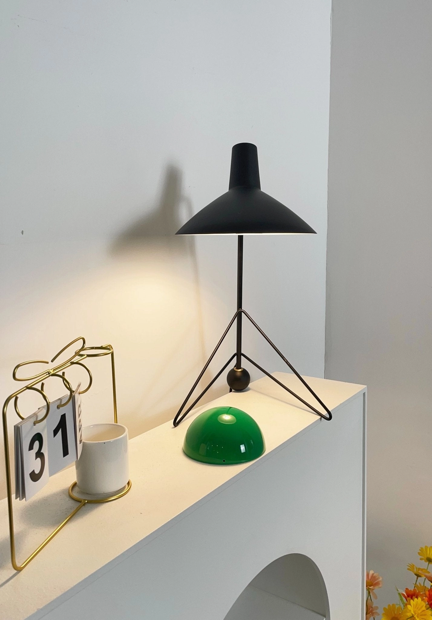 Svelte Noir Table Lamp