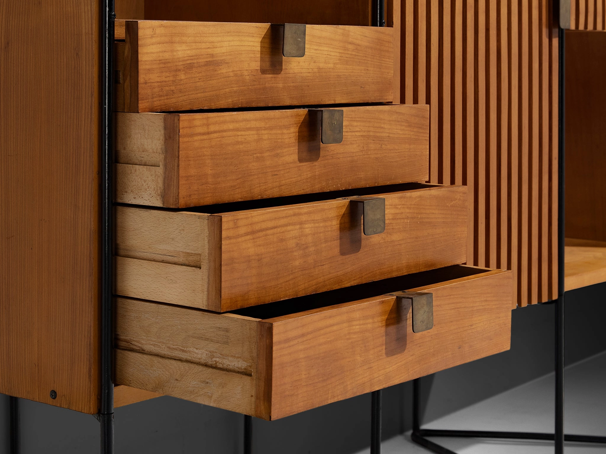 Taichiro Nakay for La Permanente Mobili Wall Cabinet in Cherry