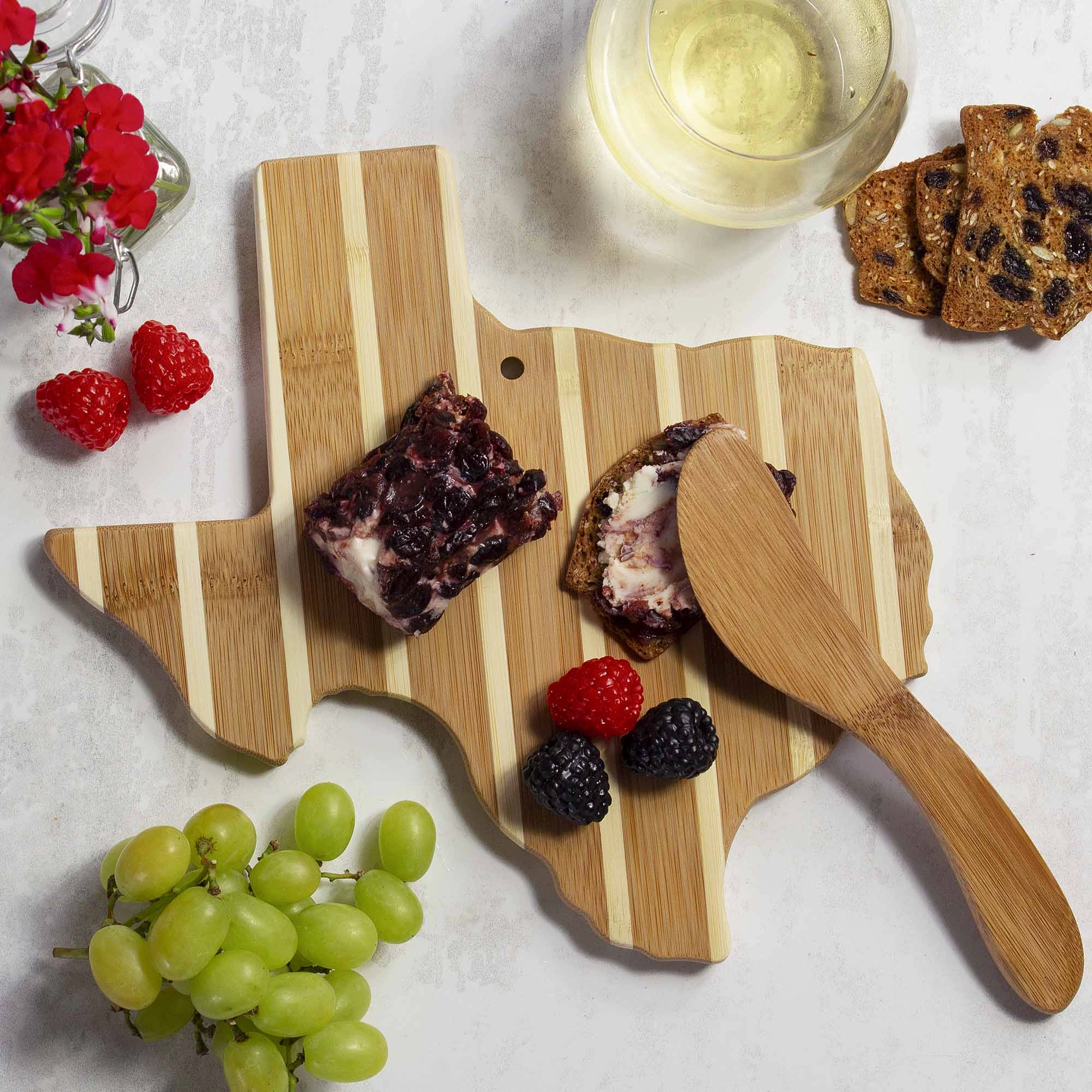 Texas Serving Board with Spreader Knife Gift Set