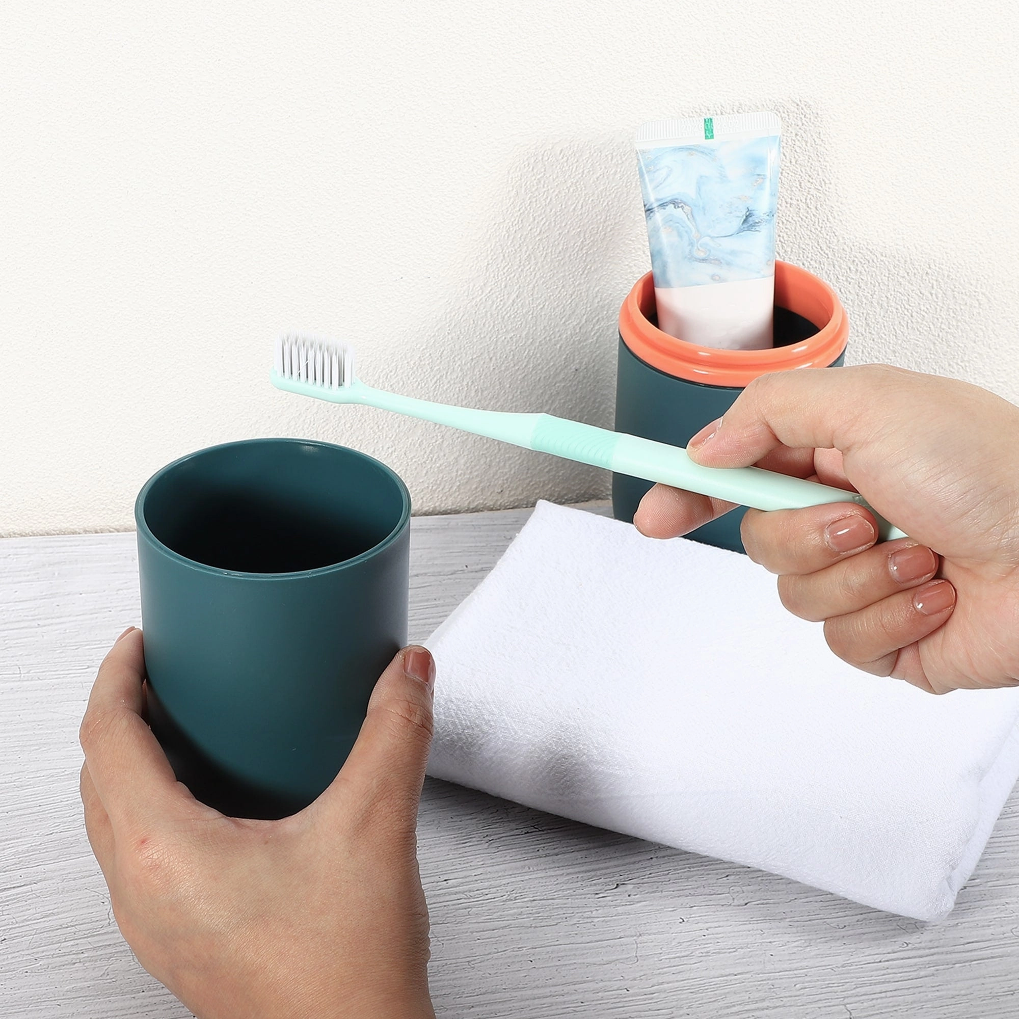 Toothbrush Travel Case, Plastic, Lightweight Traveling Toothbrush Holders Case, for Travel Business, 7.87"x2.87"