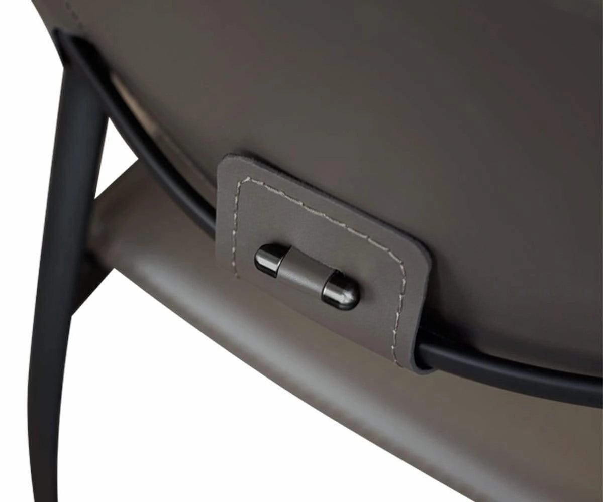 Torren Chair