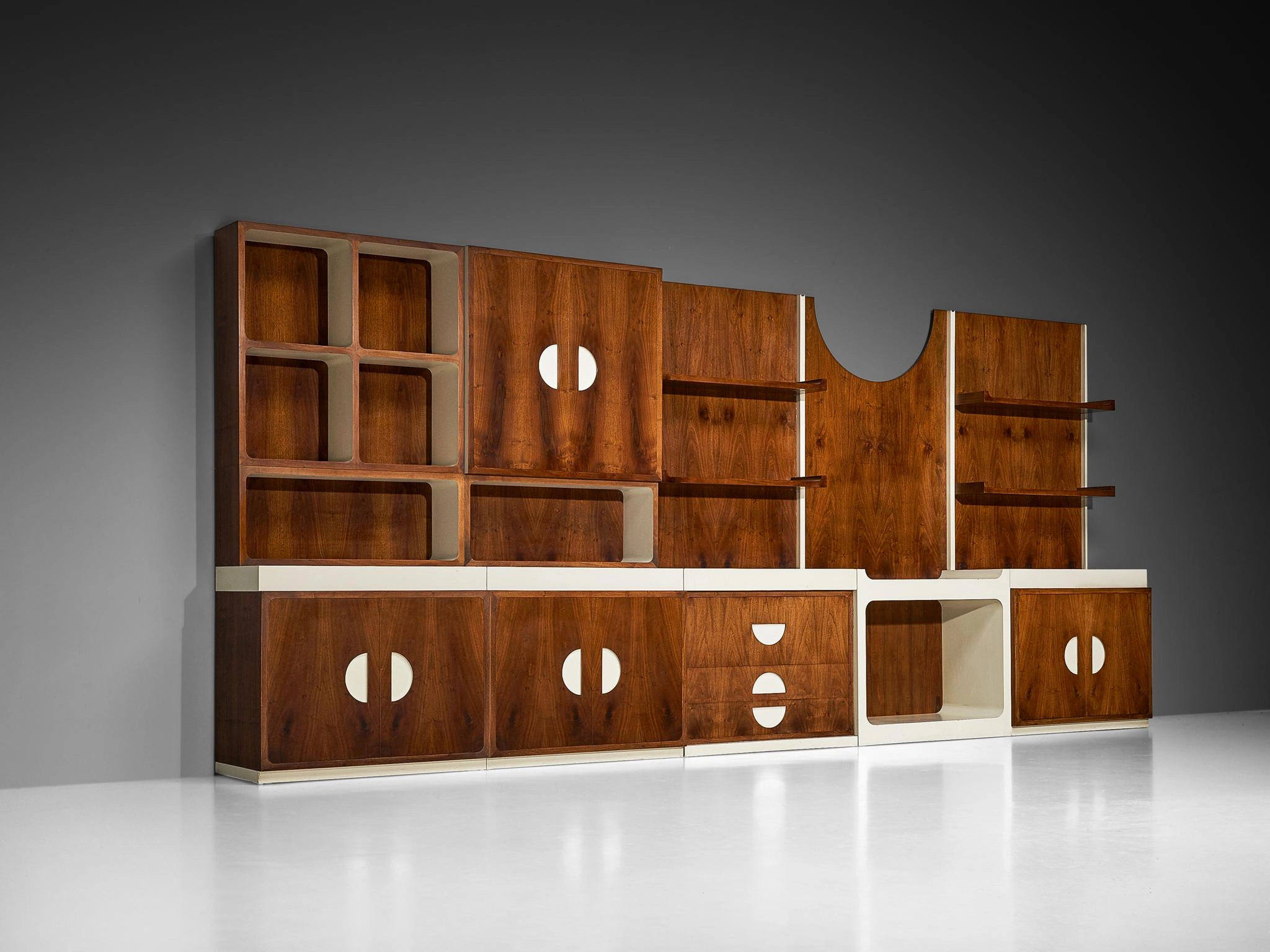 Unique Franco Campo and Carlo Graffi 1960s Large Wall Unit in Walnut storage cabinet,organizer,furniture storage