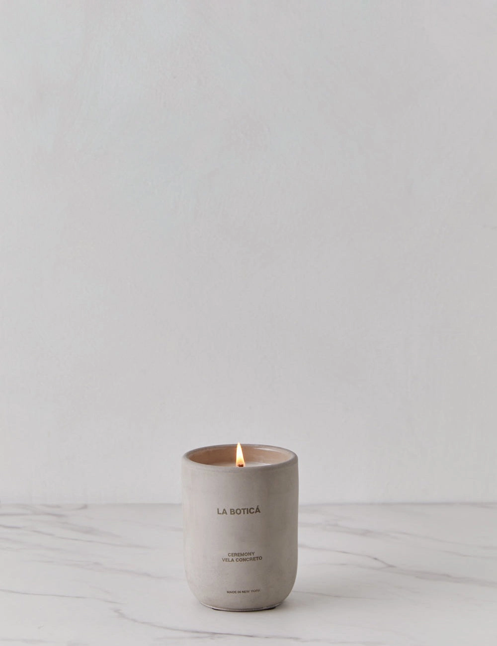 Vela Concreto Candle by La Botic home decor,home accents,interior accessories