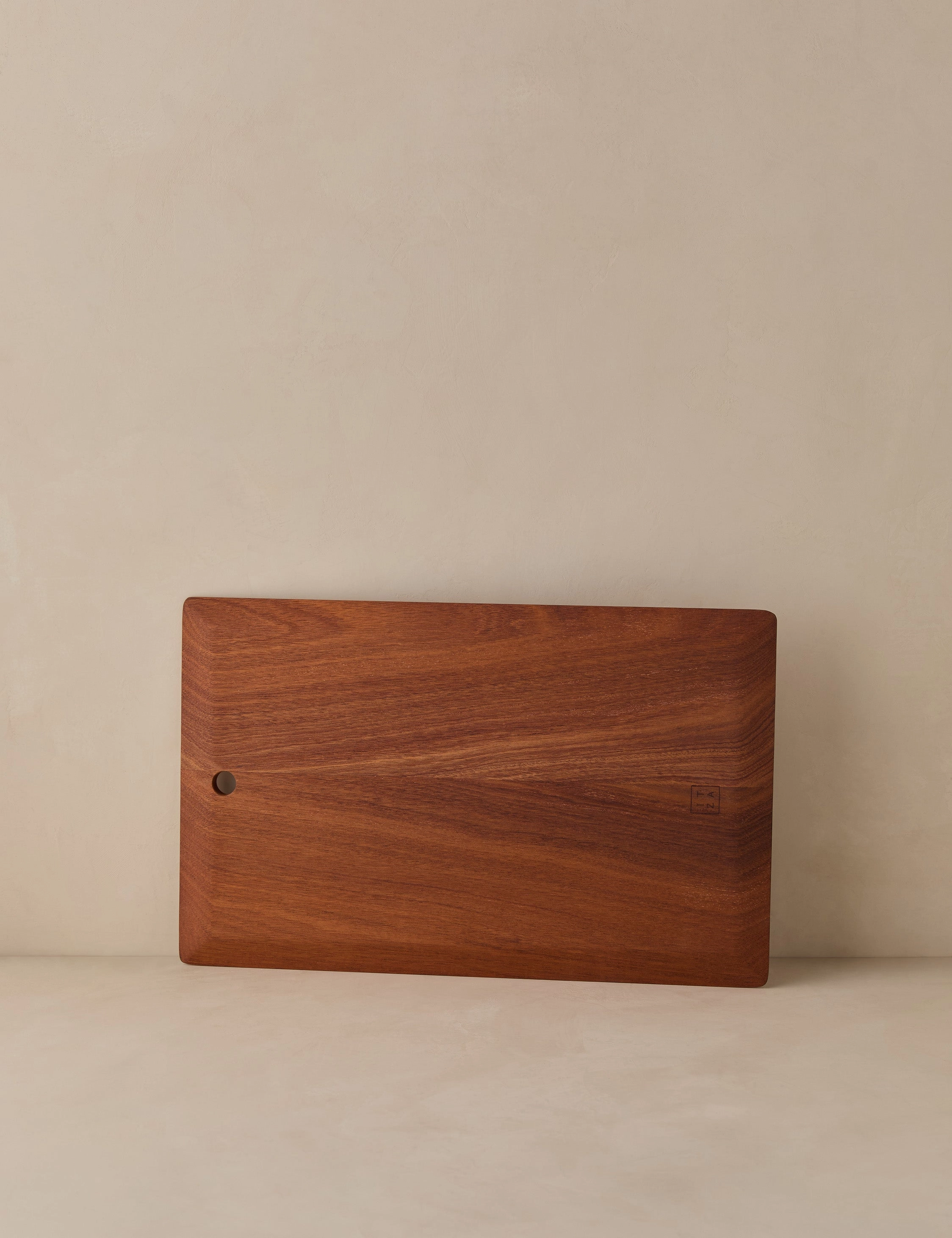 WoodServing Board by Itza Wood