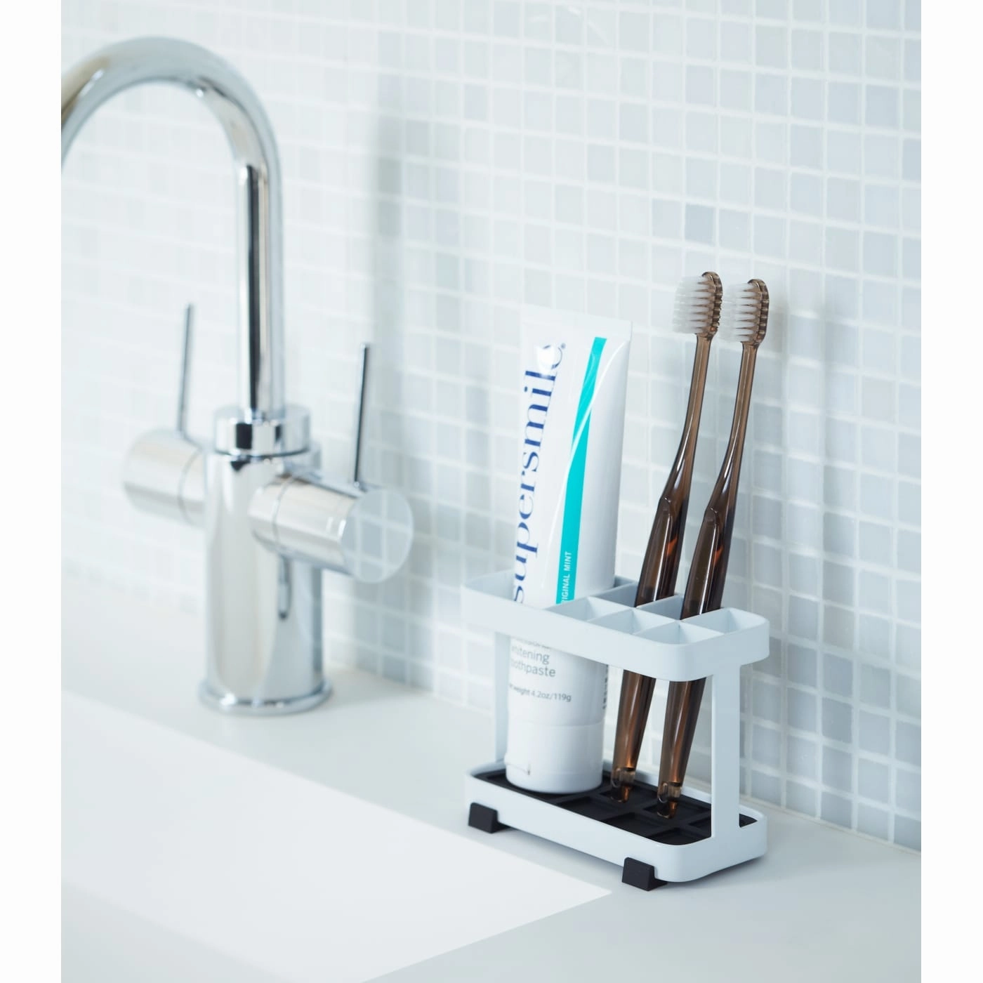 Yamazaki Home Toothbrush and Toothpaste Stand, Steel - L 1.97 x W 4.33 x H 3.15 inches