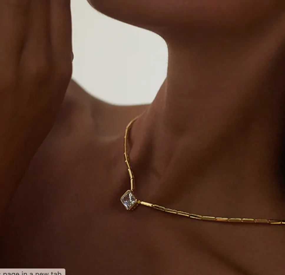 Zahar Marley Necklace Shoes_Bianc-Jewellery